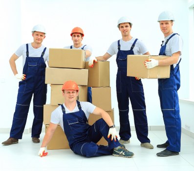 Local man and van helping with a flat move in Tottenham