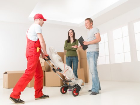 Removal truck hire process for London property moves